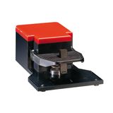 Foot switch, K series, one pedal, with safety lever, plastic-body, open. Contacts 1NO+1NC snap action