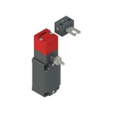Safety switch with manual mechanical delay
