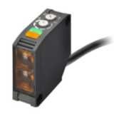 Photoelectric sensor, square body, IR LED , diffuse, 300mm, PNP, L-ON/