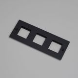 3G WALL PLATE / HORIZONTAL / NO INFILLS / WITHOUT LOGO / BLACK