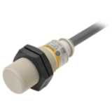 Proximity sensor, plastic body, inductive, M18, shielded, 5mm, DC, 3-w E2F 7135B