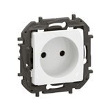 PRISE 2P BV ECLIPS BLANC