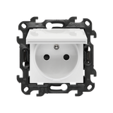 Single socket outlet with earthing for IP44 version without frame seal, with shutters, Push In system, (module), Simon 24, IP44, 16A, white, Flap color: Same as a cover