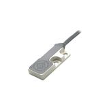 Sensor head, shielded, flat housing, sensing distance 5 mm, repeat acc E2NC0026R