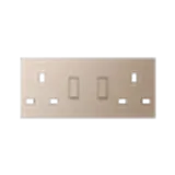 Centre plate for socket