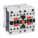 Reversing contactor assembly, AC coil, external interlock with power and auxiliary wiring, 18A AC3 in AC, 7.5kW. Coil voltage 24VAC 50/60Hz