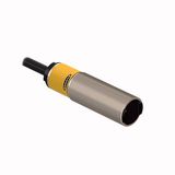 Photoelectric Sensor Diffuse Mode Sensor with Fixed-Field Background Suppression   M18SP6FF50QPMA