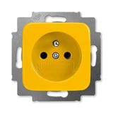5518D-A2349 Y Socket outlet with earthing contacts