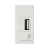 UNIVERSAL USB CHARGER 3A WHITEK 1M