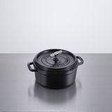 COCOTTE / 9.45 INCHES / CROSS / STAUB / BLACK / STEEL