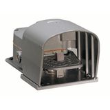Foot switch, K series, one pedal, with two-stage safety lever, metal body, close. Contacts 2NO+2NC 2-stage snap action