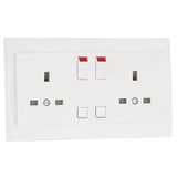 DOUBLE EARTH SOCKET (BRITISH TYPE) WHITE