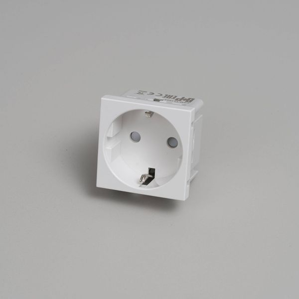 SCHUKO SOCKET MODULE / TYPE F / 45 MM / WHITE image 1