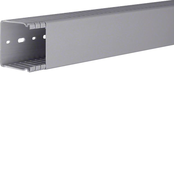 BA6 60060/0 Grey 7030 Trunking image 1