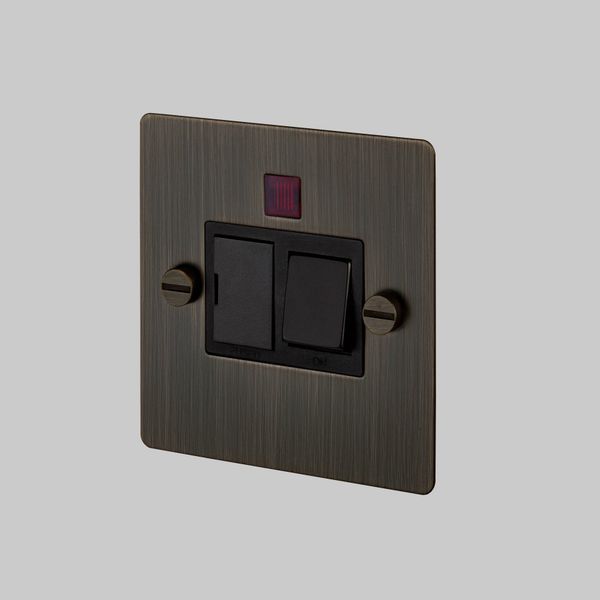 SWITCHED FUSED SPUR / SMOKED BRONZE image 1