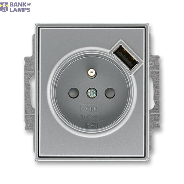 5569E-A02357 36 Socket outlet with earthing pin, shuttered, with USB charging image 1