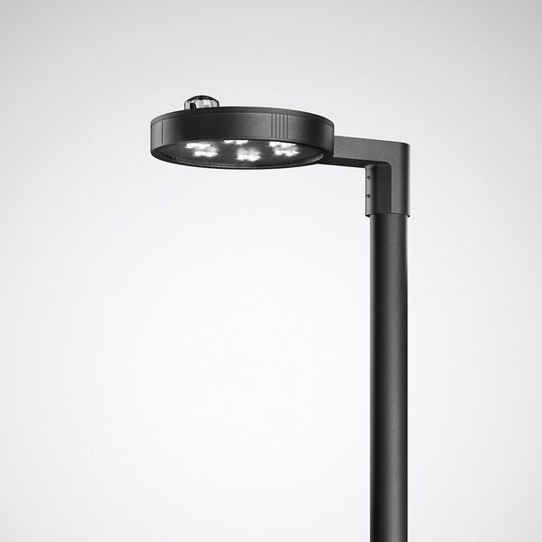 Post-top luminaires Publisca P3 CLO (normal) Lens Anthracite ET 23W 2200lm 70 asymmetric wide (AB2L) IP66 IK08 5 SDCM 7647940 image 1