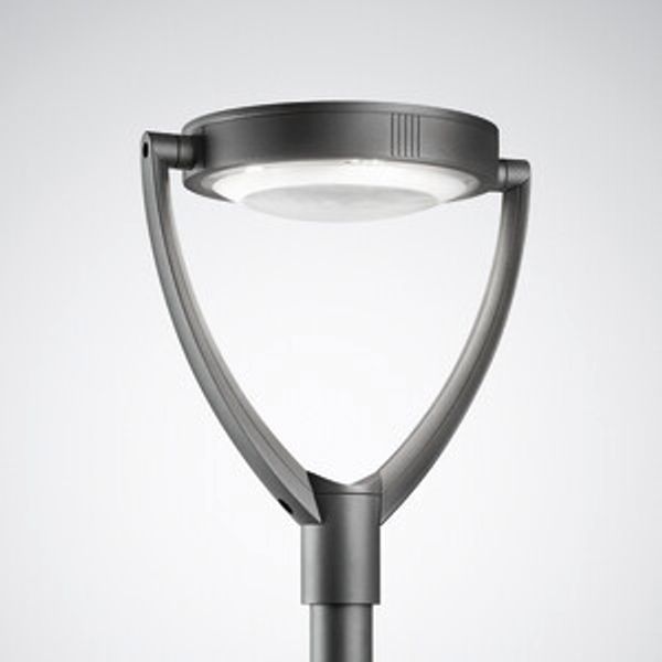 Post-top luminaires Publisca P1 CLO (normal) Lens Anthracite around ET 37W 3200lm 70 rotationally sym. wide (RB6L) IP23 IK08 5 SDCM 6853340 image 1