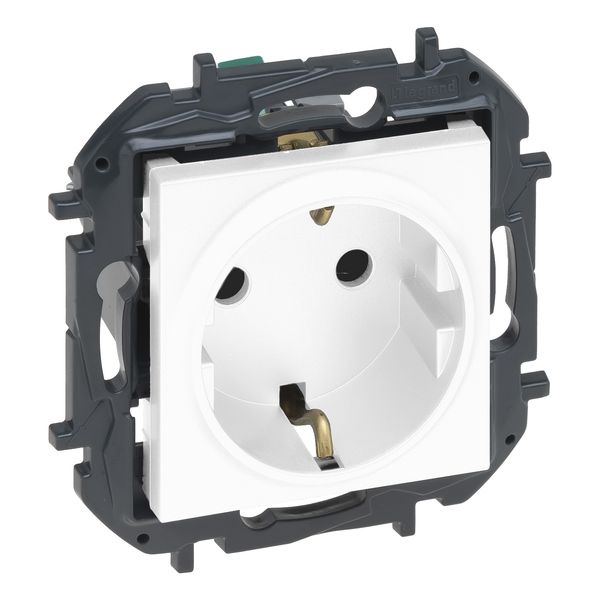2P+E SCH SCKT SHUT AUTO WHITE image 1