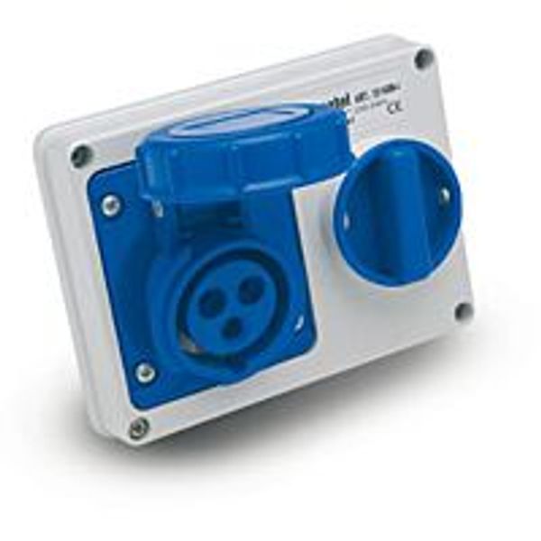 Socket 16/230V 3-pole IP67 block. built-in image 1