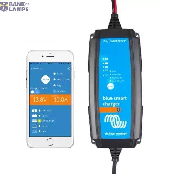 Blue Smart IP65 Charger 12/7(1) 230V UK Retail image 1