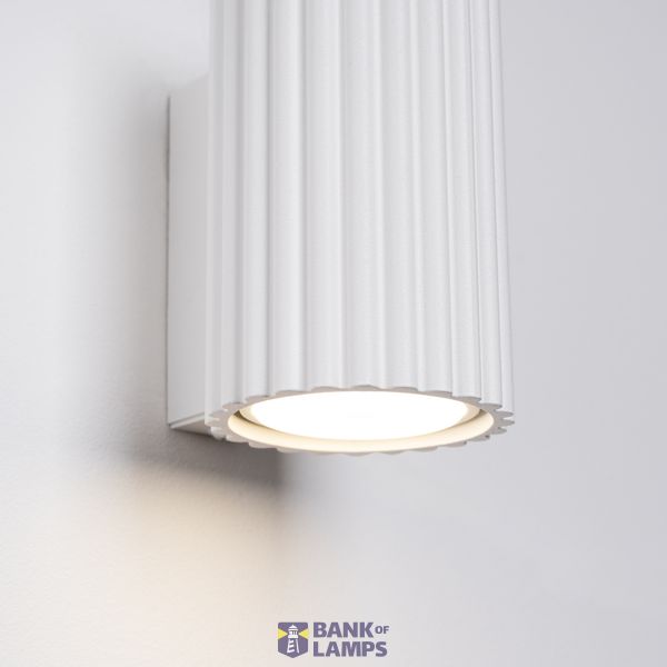 WHITE CARBON WALL LAMP WITH ELEGANT GU10 LAMP SHADE image 7
