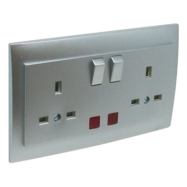 DOUB EARTH SOCK(BRITISH)W/SWITCH & PILOT LAMP image 1