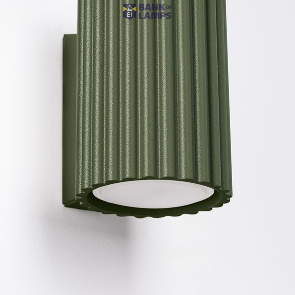 GREEN WALL LAMP WITH ELEGANT GROOVES ON THE LAMPSHADE FROM THE KARBON OLIVE GREEN SERIES image 4