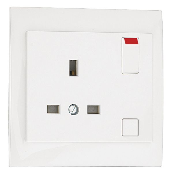 EARTH SOCKET W/SWITCH (BRITISH TYPE) WHITE image 2