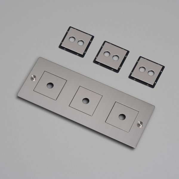 3G WALL PLATE / HORIZONTAL / WITH INFILLS / WITHOUT LOGO / STEEL image 1