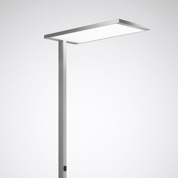 Free-standing luminaires Luceos S Prisms Silver ETDD 62W 8700lm asymmetric Wide (AW) IK02 3 SDCM image 1