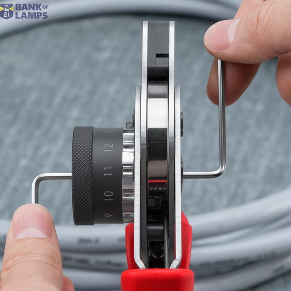 FOUR PIERCE CRIMPING PLIER image 3