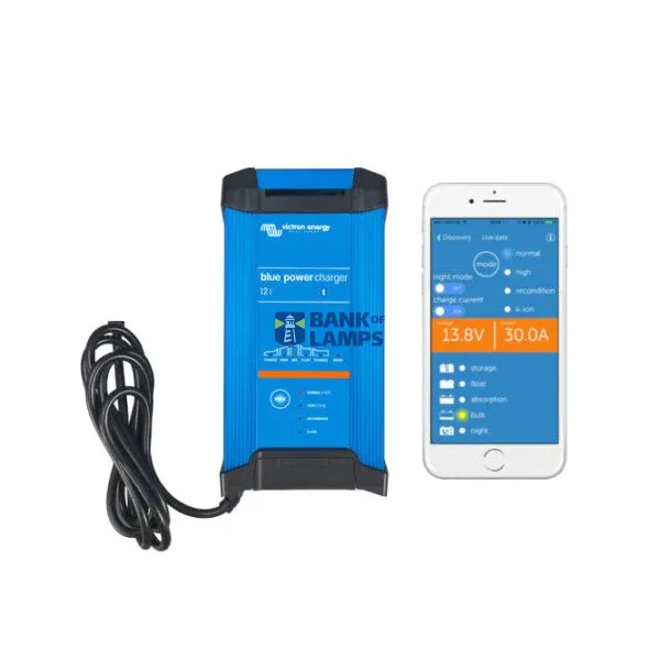 Blue Smart IP22 Charger 12/15(1) 230V UK image 1
