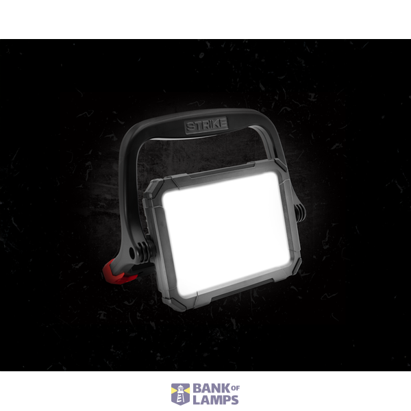 PROIETTORE PORT. LED STRIKE BATT. RICAR. image 1
