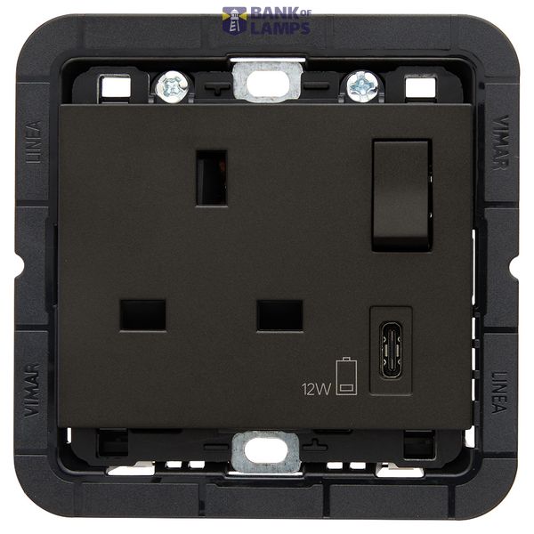 2P+E 13A BS socket+switch re+C-USB black image 1