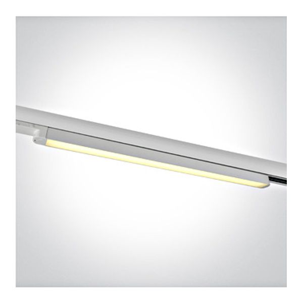 65018T/W/V WHITE 16W CCTV LINEAR TRACK LIGHT 100-240V image 1