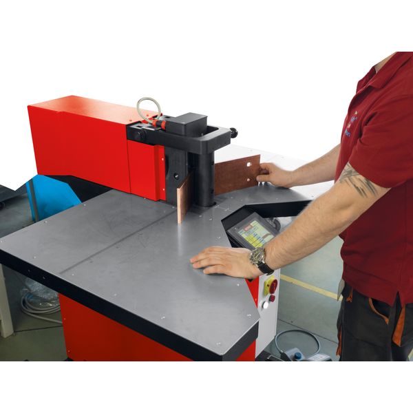 Busbar bending station HG_200 image 3