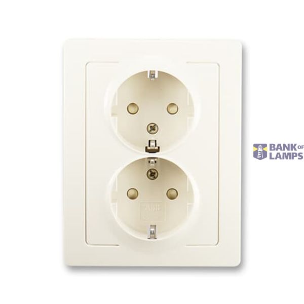 Outlet double Schuko shuttered image 1