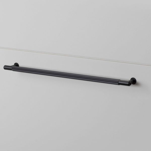 PULL BAR / LINEAR / BLACK / LARGE image 1