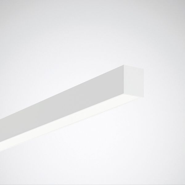 Surface-mounted luminaire Finea D Diffuser White rectangular ET 32W 3454lm Lambertian (L) IK03 3 SDCM image 1