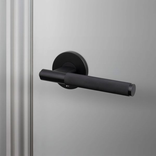 DOOR HANDLE / LINEAR / WELDERS BLACK image 1