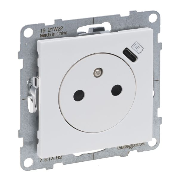 COMBINED SOCKET 2P+E FRENCH STANDARD AUTO TERMINALS SHUTTERED + USB TYPE C WHITE image 1