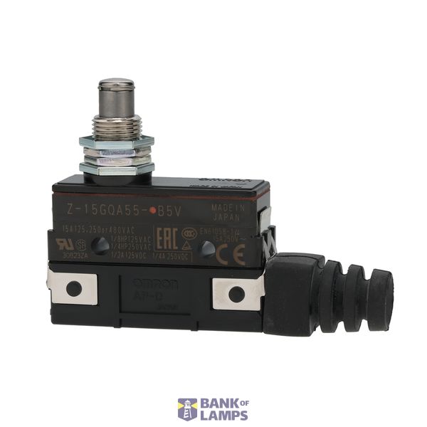 General purpose basic switch, panel mount plunger (medium OP), SPDT, 15 A, drip proof, screw terminals with terminal cover Z15G1101D image 1