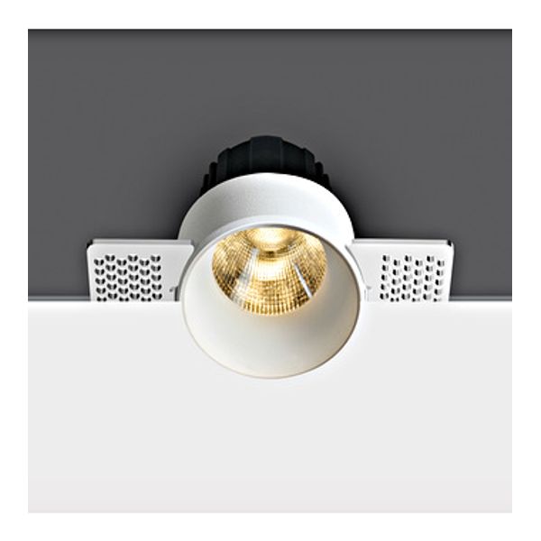 10112BTR/W/V WHITE COB 12W CCTV 2-STEP TRIMLESS 700mA image 1