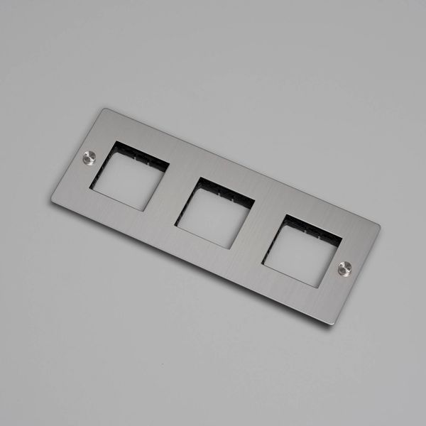 3G WALL PLATE / HORIZONTAL / NO INFILLS / WITHOUT LOGO / STEEL image 1