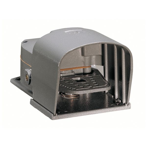 Foot switch, K series, one pedal, with free actuation, metal body, close. Contacts 1NO+1NC snap action image 1