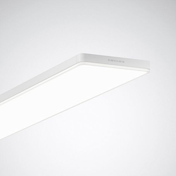 Surface-mounted luminaire Lunexo D Prisms White ETDD 47W 4200lm Wide reduced glare UGR19 (W19) IK03 3 SDCM image 1