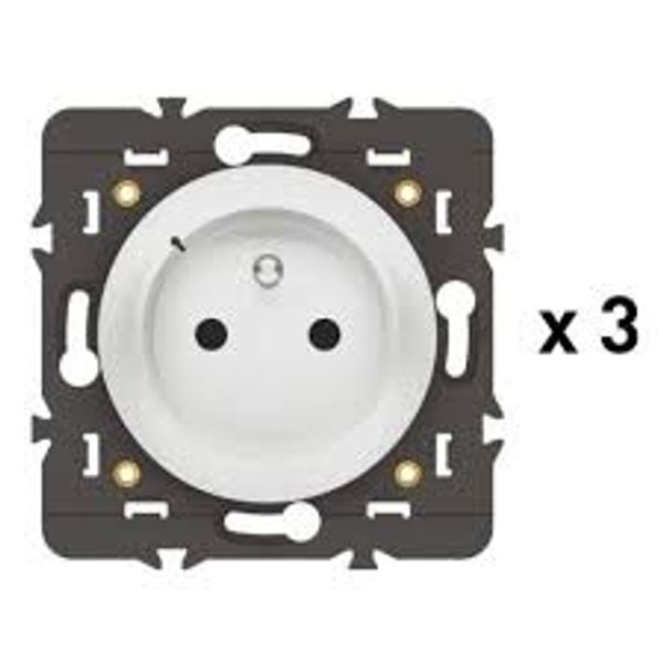 LOT OF 3 CEL BL CONNECTED SOCKETS image 1