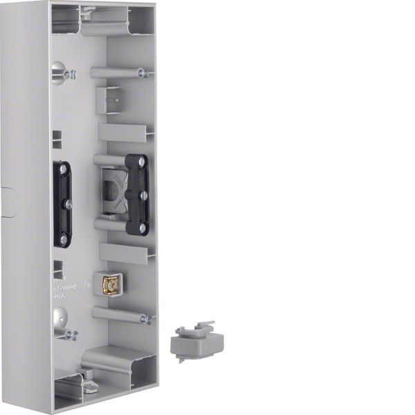 Surface-mtd housing 3gang vert., K.5, al., matt, lacq. image 1