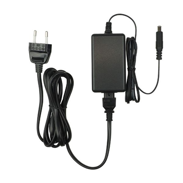 Power adapter 15V/1A image 1